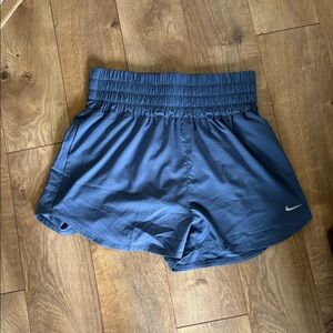 Nike Women’s Dri-Fit Ultra High Waisted Running Shorts - Size L